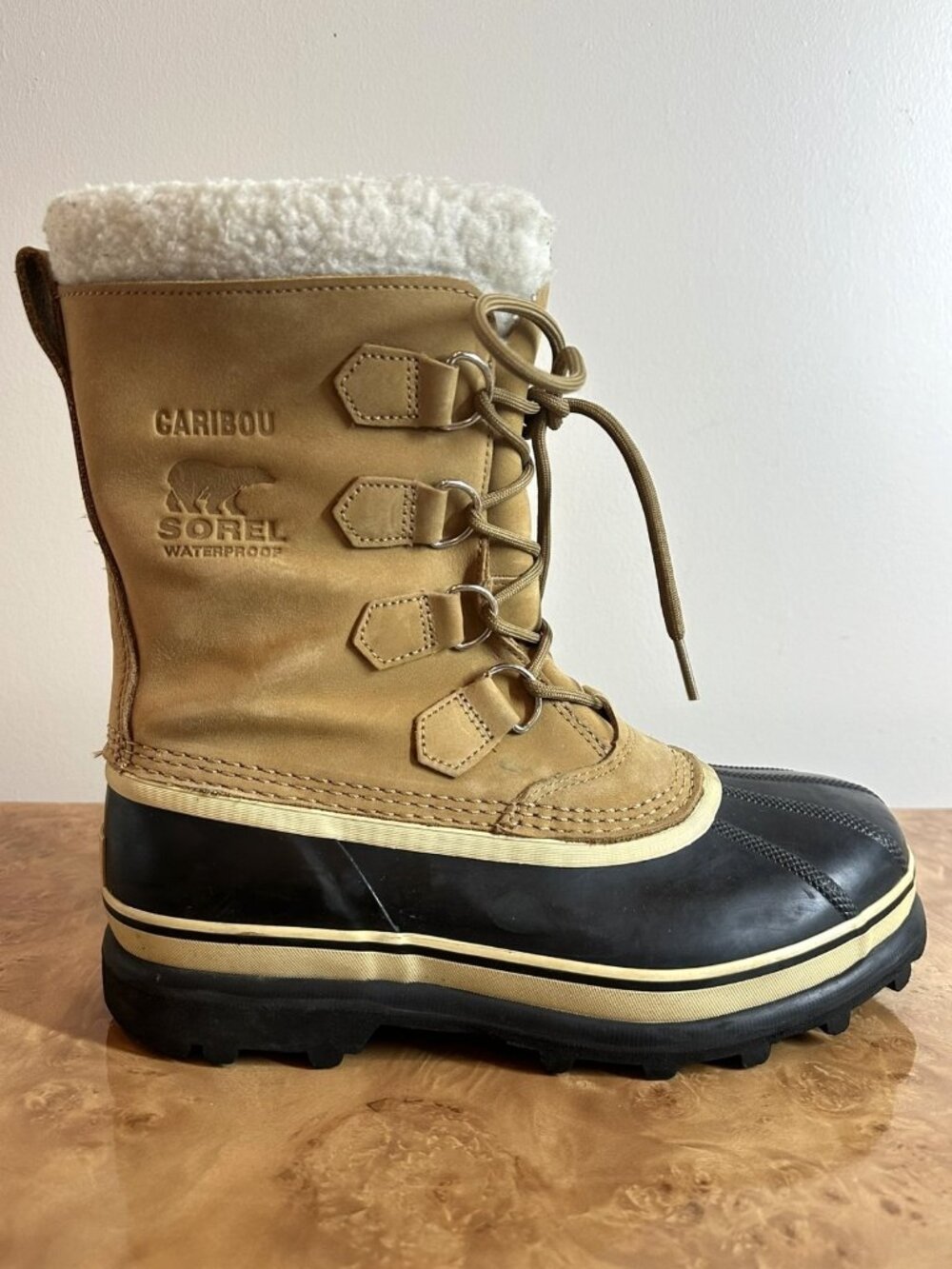 Sorel Caribou Women’s 9 Waterproof Snow Boots Buff Tan Black NL1005-280